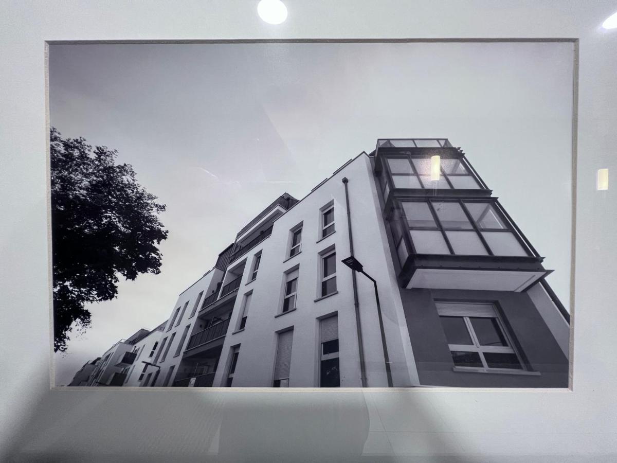Chambre Individuelle Dans Un Appartement A 37 De Champs Elysees Sartrouville Exterior foto