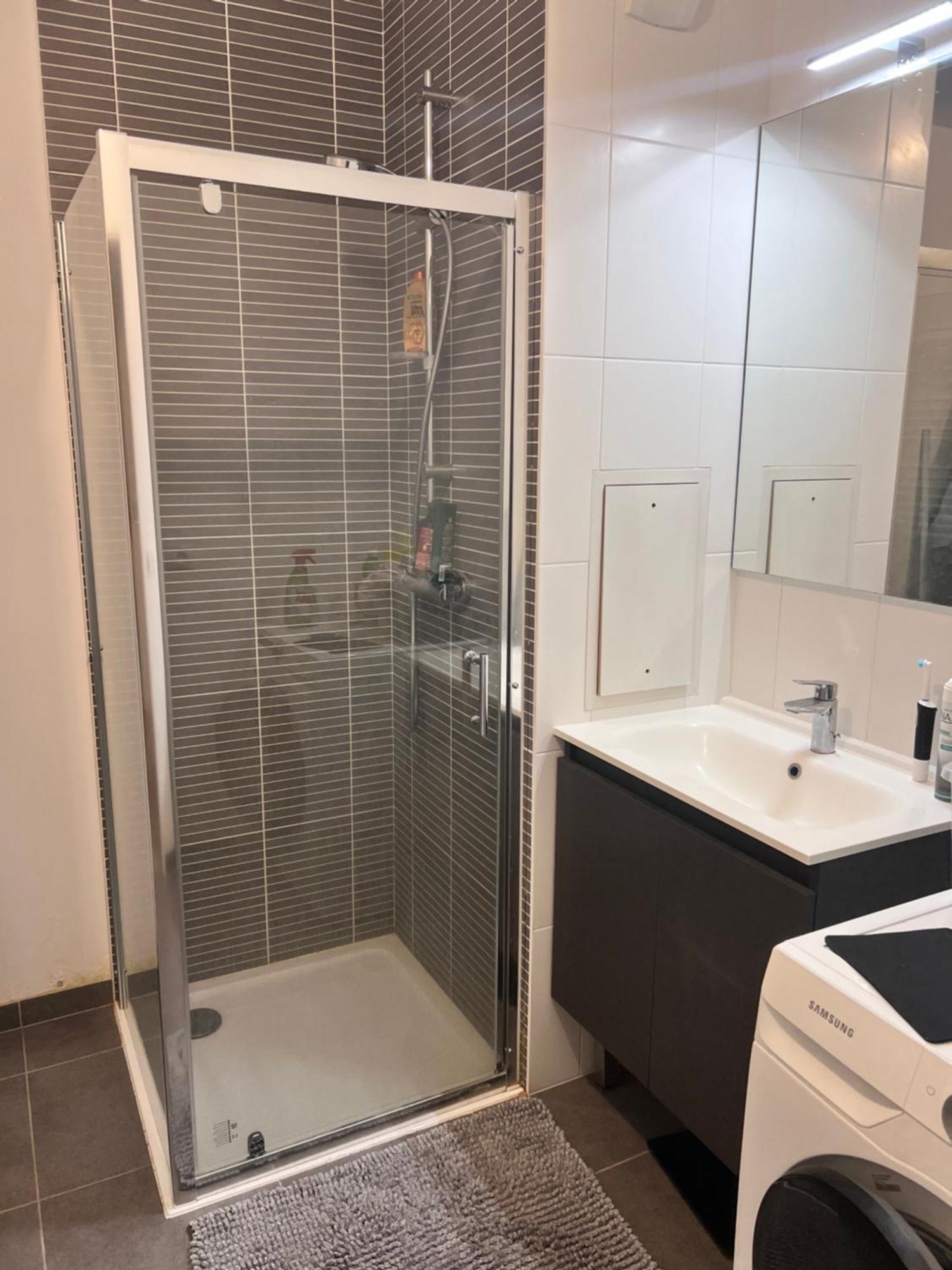 Chambre Individuelle Dans Un Appartement A 37 De Champs Elysees Sartrouville Exterior foto